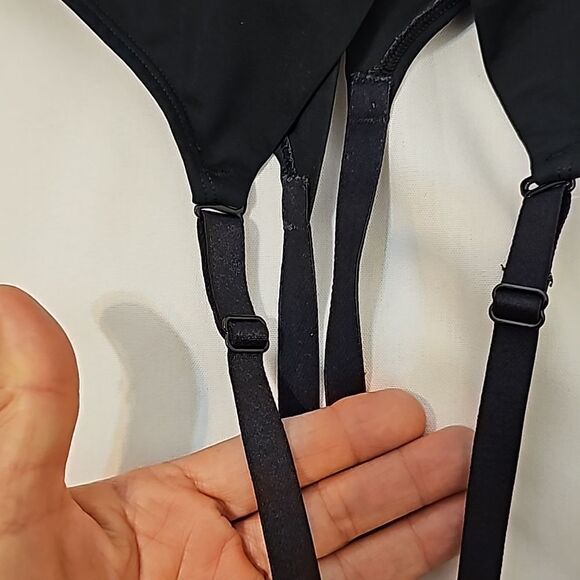 RED HOT SPANX LUXE & LEAN FIRM CONTROL BODYSUIT xl - Picture 9 of 9